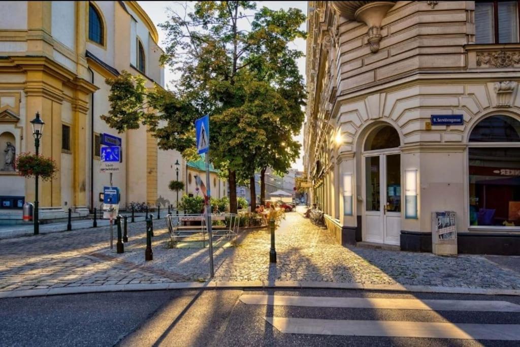 Apartament Your Sunny Away From